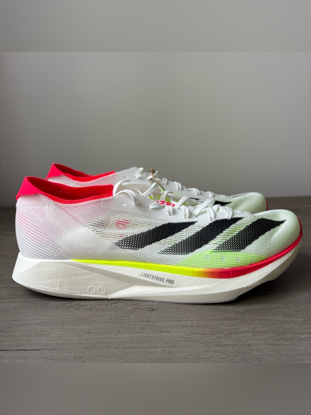 Adidas Adizero Takumi Sen 10 White Black Lucid Red Running Shoes Womens Size 9